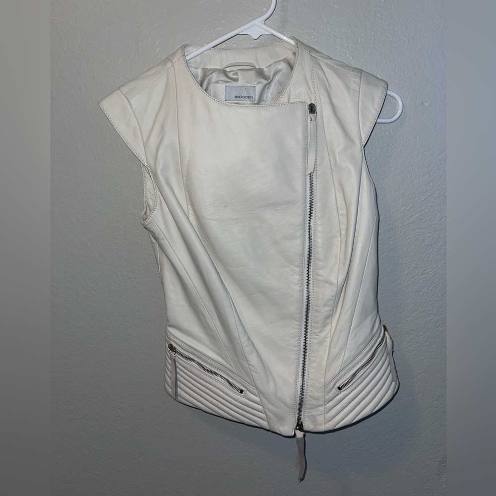 Brogden leather asymmetrical zipper vest